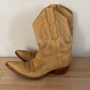 Old Gringo Ladies Eagle Cowboy Boots - Tan / Yellow - size 7